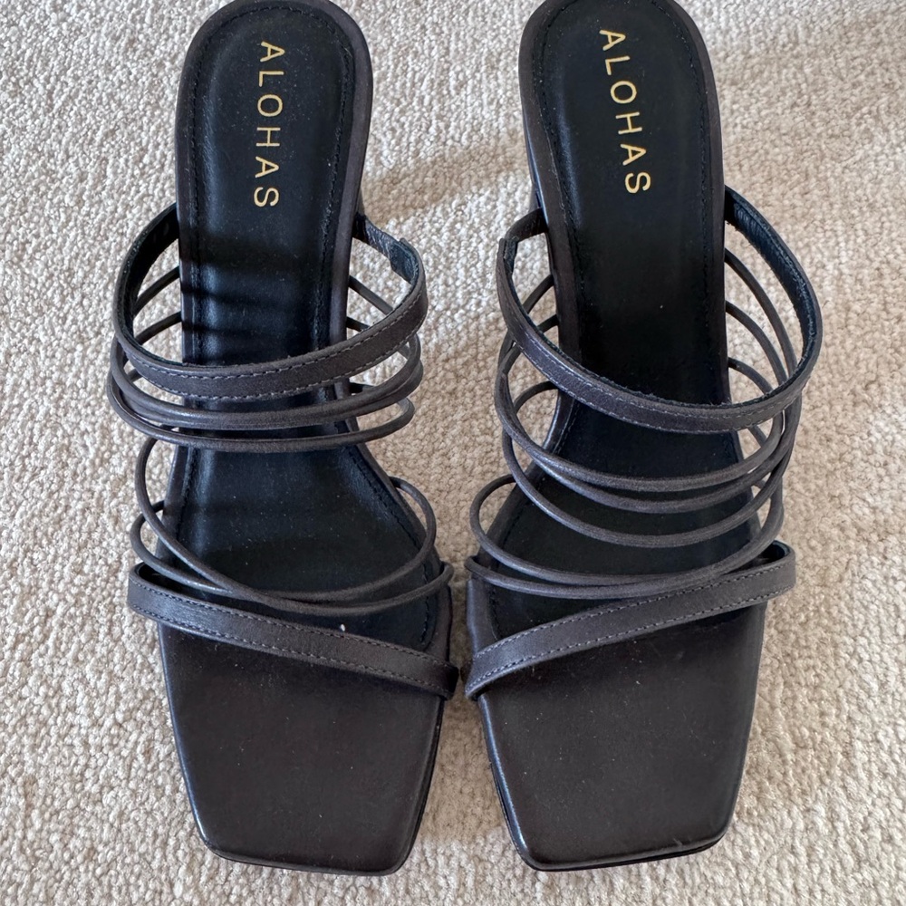 ALOHAS Black Strappy Mules